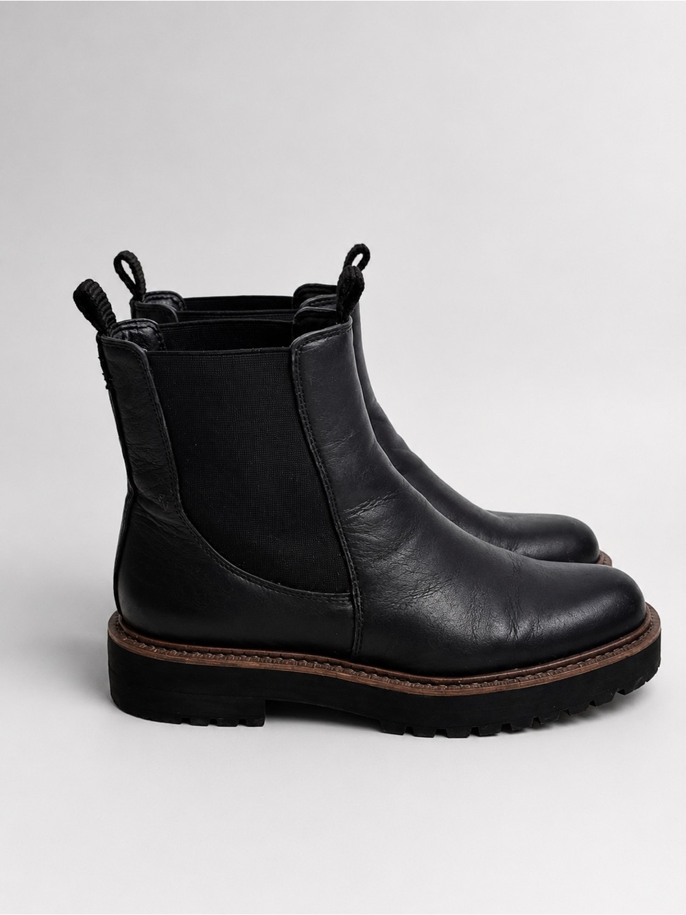 Sam Edelman Black Leather Chelsea Ankle Boots